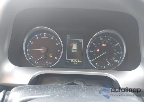 2016 Toyota Rav4 Xle z USA, uszkodzony, nr VIN JTMRFREV1GJ078287